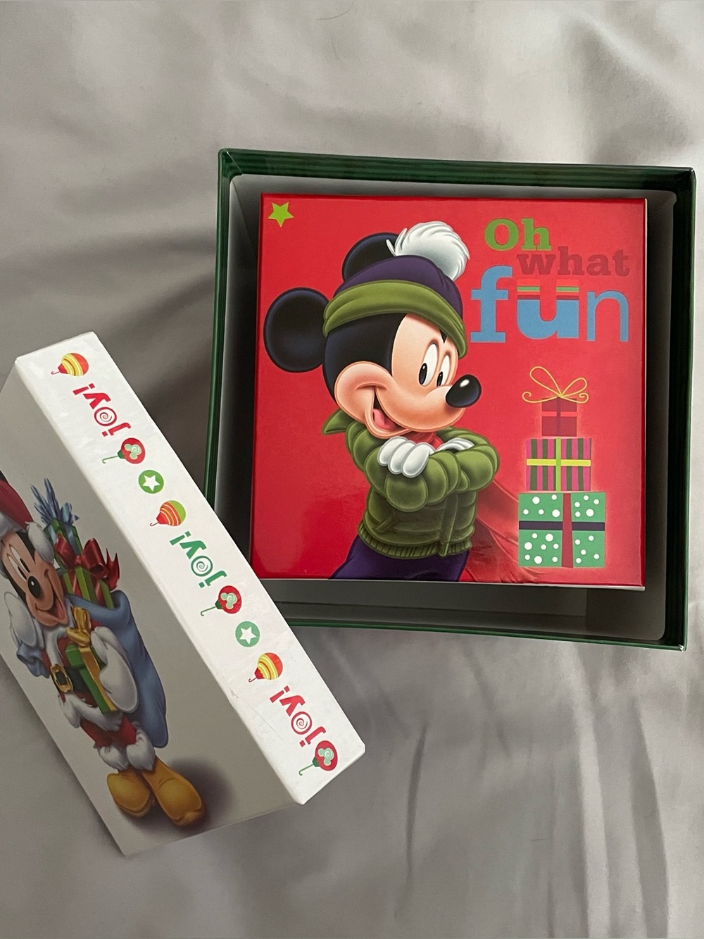 Mickey & Friends Christmas Nesting Boxes - Picture 4 of 5
